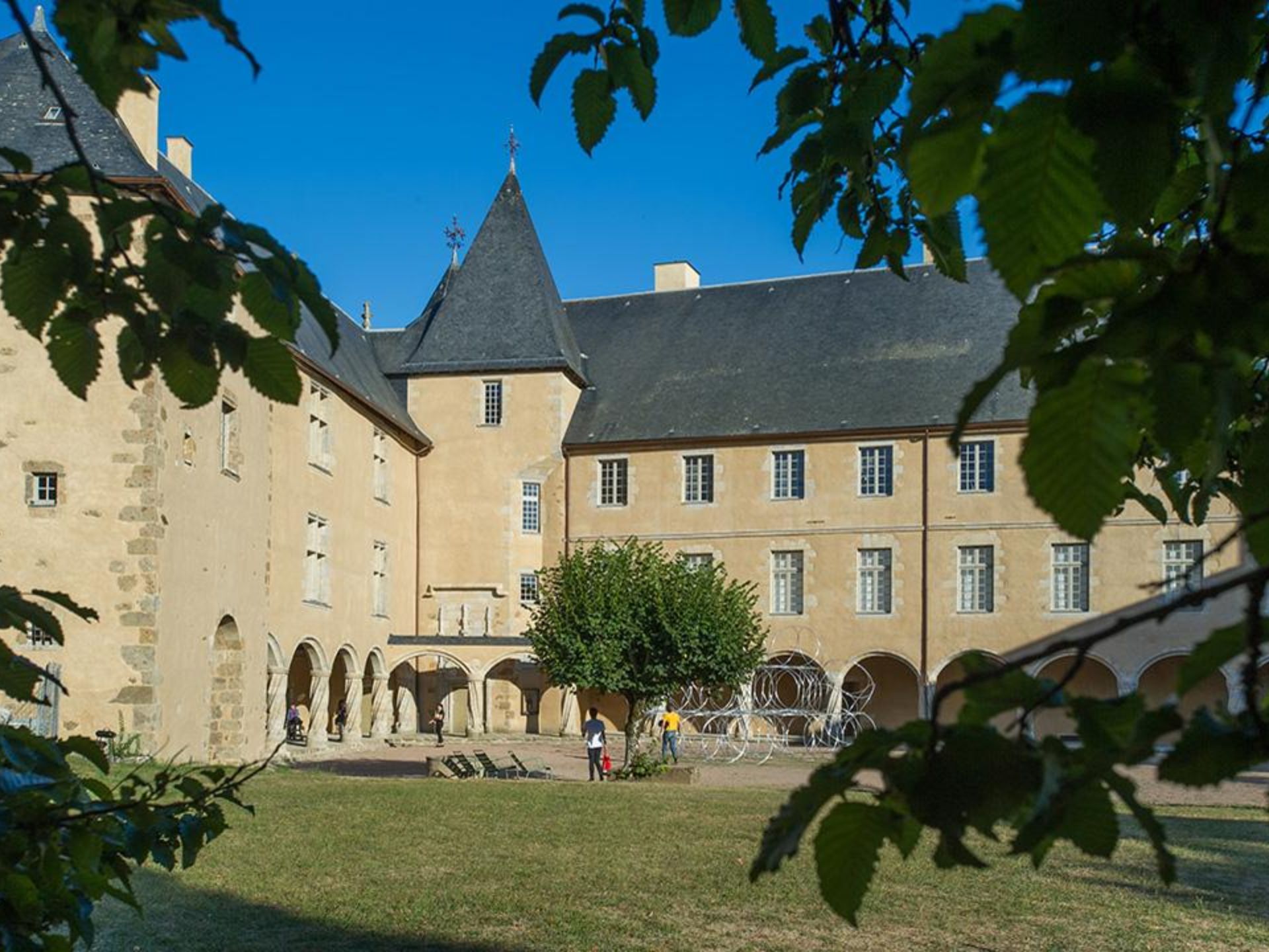 Estimation immobilière gratuite à Rochechouart en Haute-Vienne